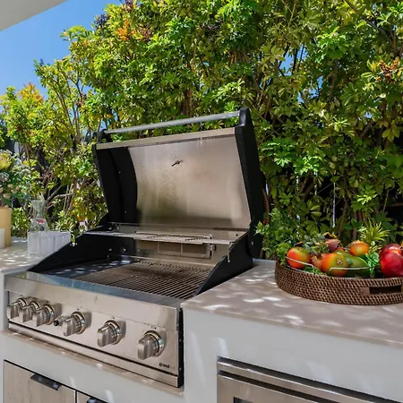 Villa Vacation I Jomo, New Built Villa, Rooftop Jacuzzi, Heated Pool Marbella